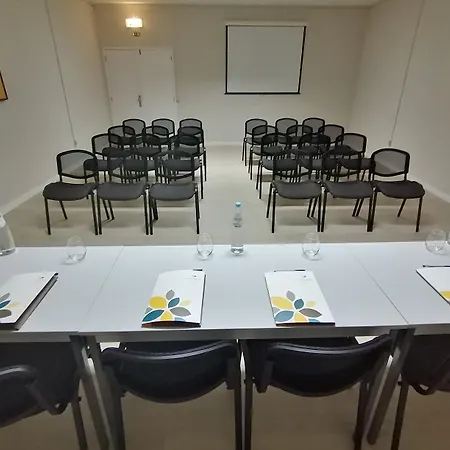 Vitors Plaza Apartahotel 4*