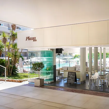 Vitors Plaza Apartahotel 4*