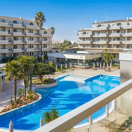 Ξενοδοχείο με διαμερίσματα Vitors Plaza