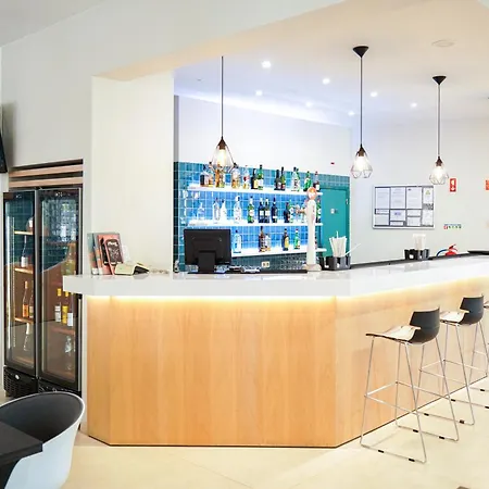 Vitors Plaza Ξενοδοχείο με διαμερίσματα 4*