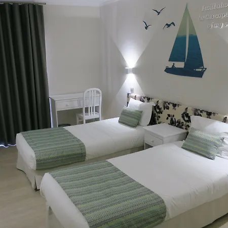 Ξενοδοχείο με διαμερίσματα Vitors Plaza 4*