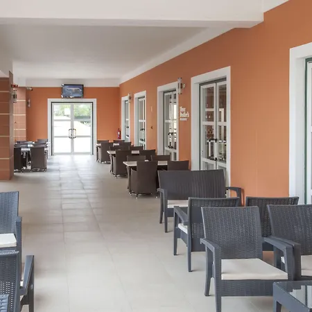 Ξενοδοχείο με διαμερίσματα Vitors Plaza Portimão