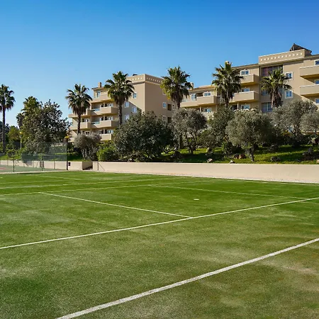 Ξενοδοχείο με διαμερίσματα Vitors Plaza 4*