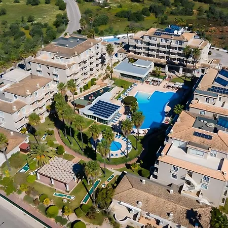 Ξενοδοχείο με διαμερίσματα Vitors Plaza