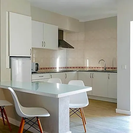 Vitors Plaza Апарт-отель Портиман