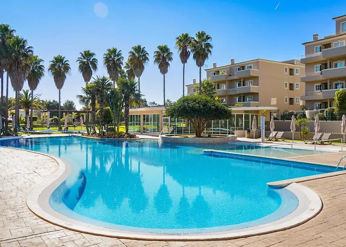 アパートホテル Vitors Plaza 4*