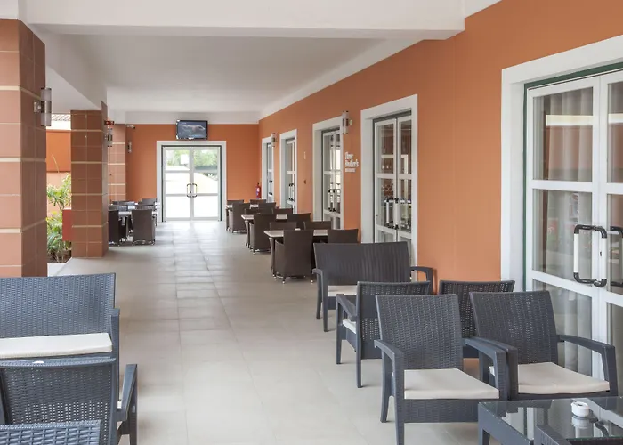 アパートホテル Vitors Plaza ポルティマン