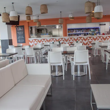 Vitor's Plaza 4*