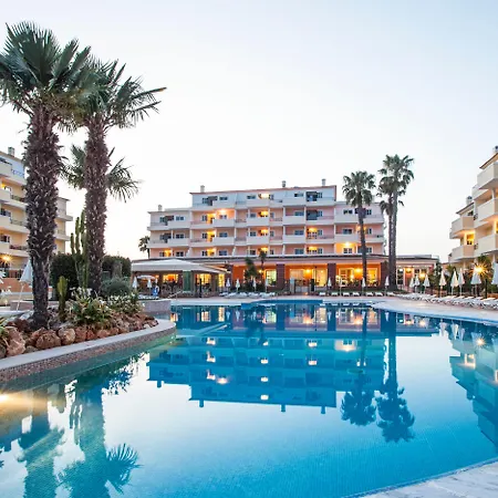 Vitor's Plaza 4*
