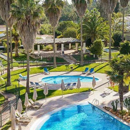 Vitor's Plaza Apartahotel Portimão